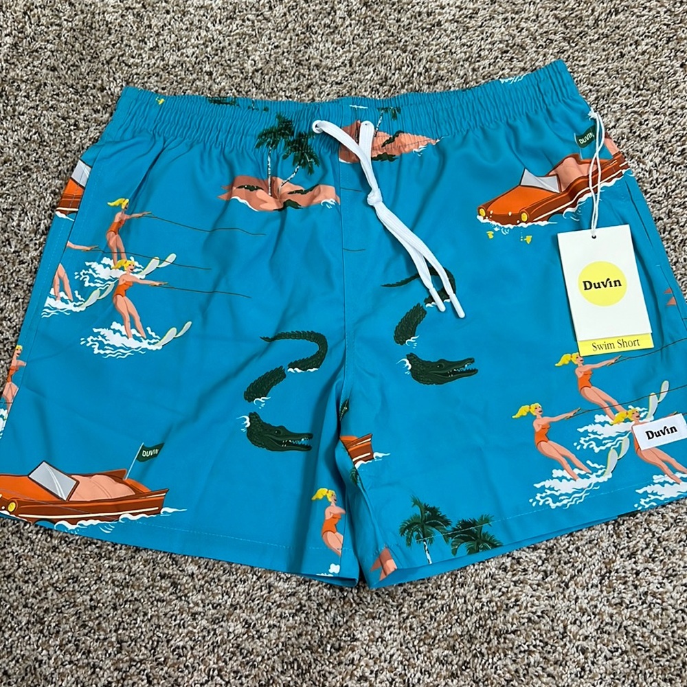DUVIN BEACH CLUB board shorts NWT never worn ✨🐊